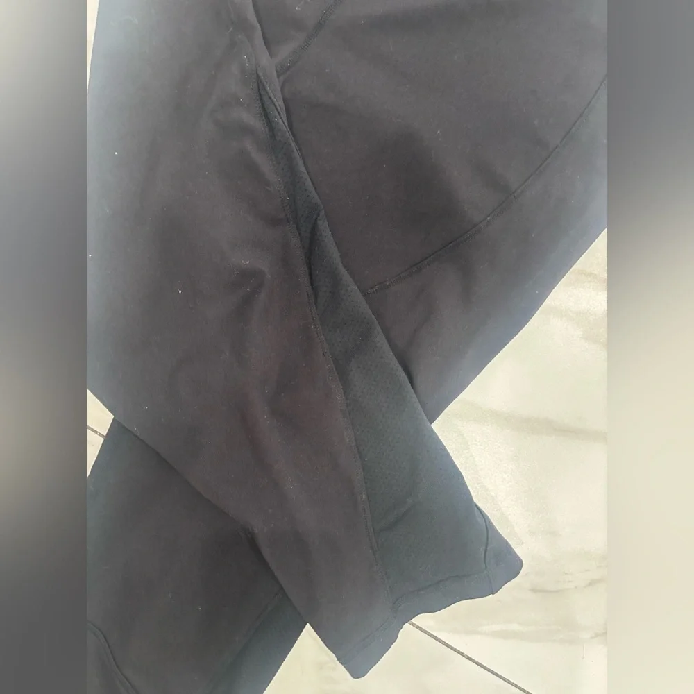 Alo Black Cropped Leggings Size: M
